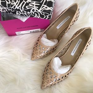 xx SOLD xx Diane Von Furstenberg Heels